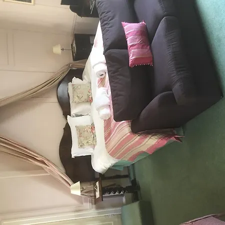 Guest house Trereife House 3*